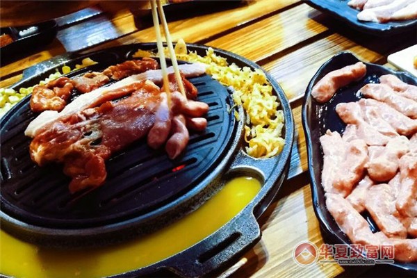 小故事烤肉加盟